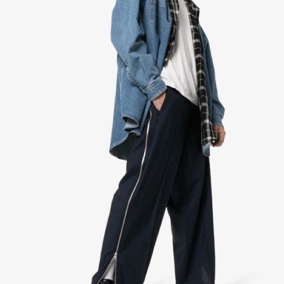 Meet your Posher, Dairon - Picture 1 of 1